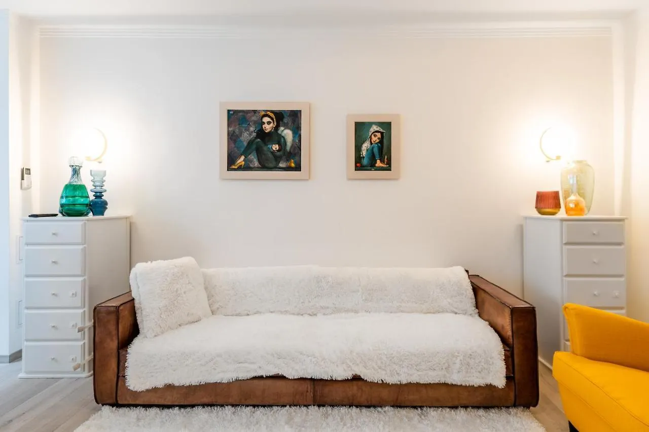 Doctors Garden - Central&Modern 2Bd Flat In Sofiaアパートメント 0*, ソフィア
